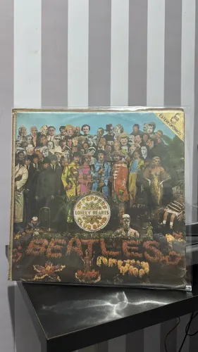 Disco de Vinil LP - The Beatles - Sgt Peppers Lonely Hearts Club Band