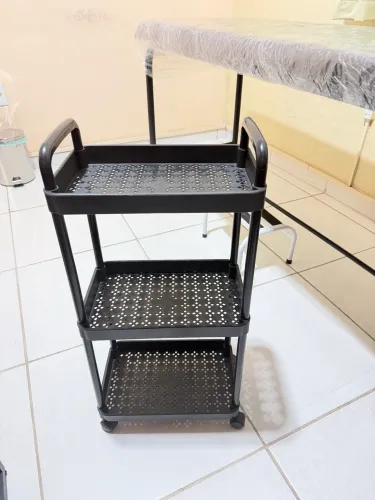 Carrinhi auxiliar mais escada novos 180,00