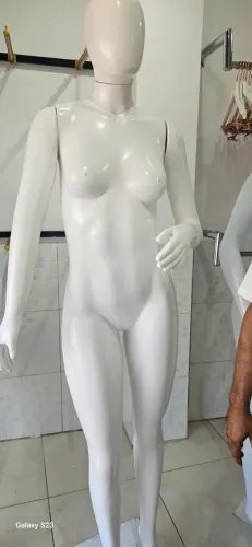 MANIQUIM/CABIDE LOJA DE ROUPA