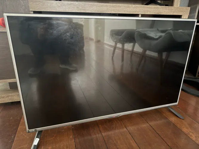 Smart tv LG com defeito