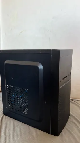 PC Completo ? Pronto pra Usar ? R$ 300 ? Estou tentando juntar dinheiro para uma viagem