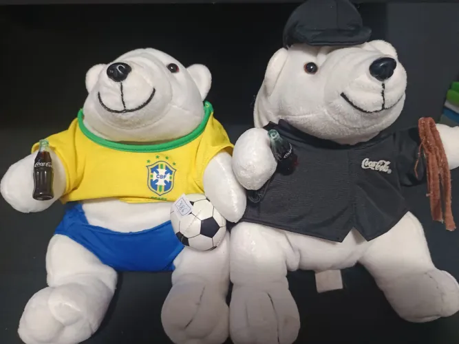 Combo Urso de Pelúcia Original Coca Cola