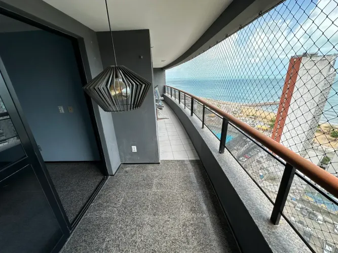 Flat com 80 metros, 2 quartos em Meireles - Fortaleza - CE