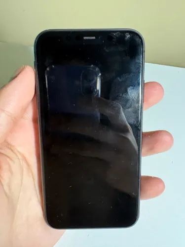 iPhone 11 64 GB Preto - Funcionando Perfeitamente (Aceito Propostas!!)