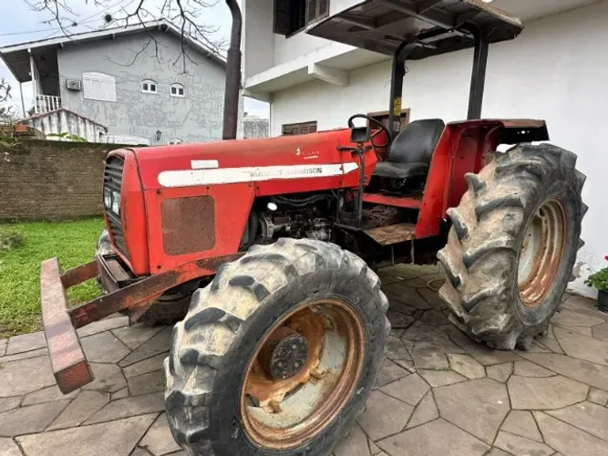 Vendo Trator Massey Fergusson 275 2003 4x4 