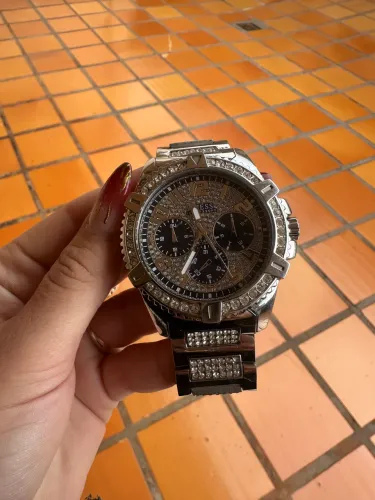 relógio Guess Frontier prateado 