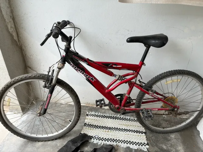 Vende-se bicicleta bom estado