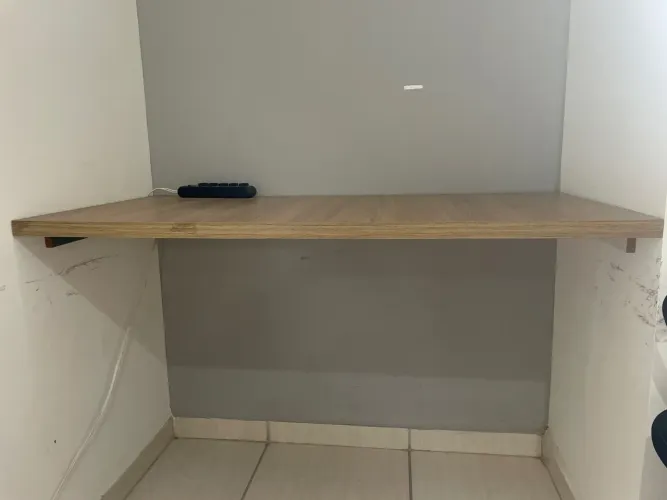 Mesa de canto 