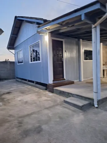 Vendo casa no Arroio do Rosa  mobiliada, já com remuneração garantida 