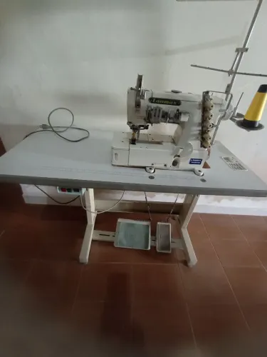 Máquina de costura Galoneira 