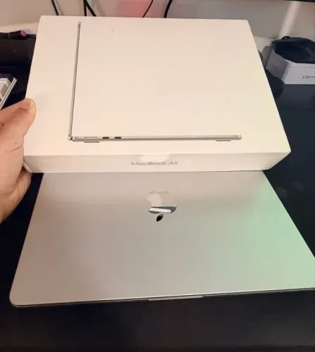 Macbook Air M4 - 16GB RAM - 256GB