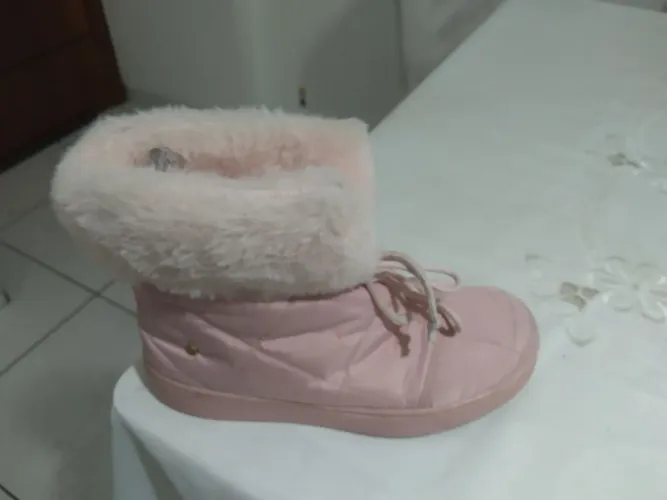 Bota Rosa Feminina