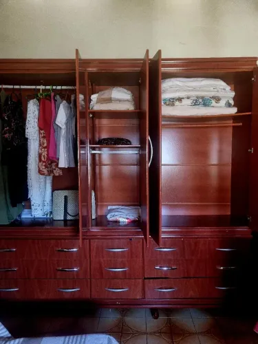 Vendo Guarda Roupas