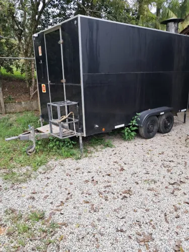 TRAILER A VENDA 