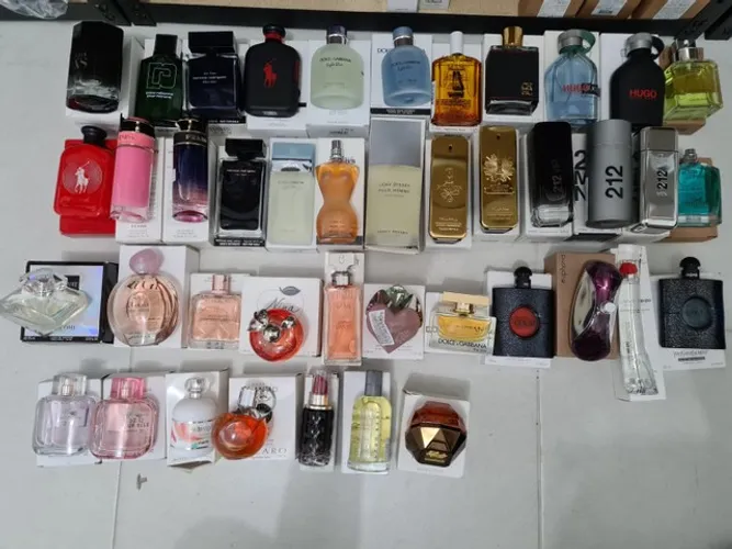 Perfumes caixa teste e lacrado