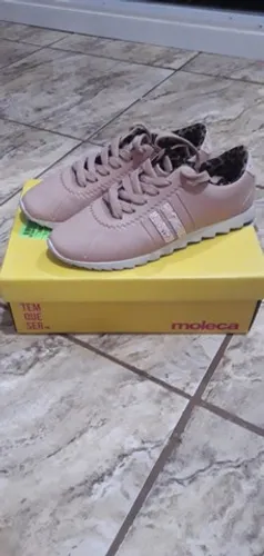 Tenis moleca