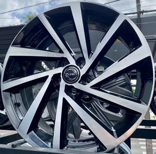 Rodas R Seven aro 17 furação 5x100