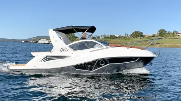 Lancha Onix 250 (25 Pés) - ñ e Focker/FS/NX/Realclass