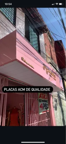 Toldo de ACM pra vender logo