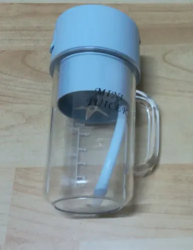 Mini Juicer Acrílico Caneca Portátil C/ Canudo Recarregável Azul Claro 340ml<br>