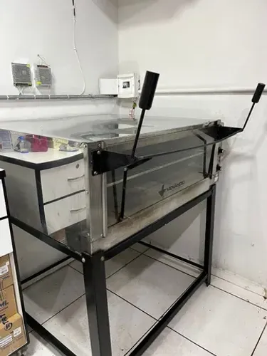 Forno Elétrico para Pizza e salgados Venâncio