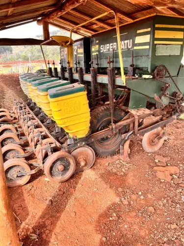 Plantadeira super tatu