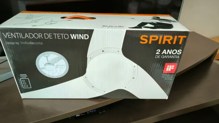 Ventilador de teto Spirit 202. Cristal globo. Duas pás.