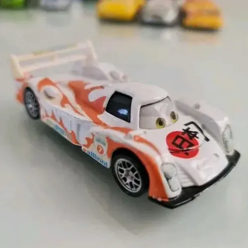 Carro Shu Todoroki (Japão) Miniatura Filme Carros 2 Disney Pixar