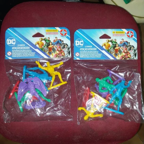Bonecos DC Comics - Estrela Lojas Americanas Pack 1 e 2