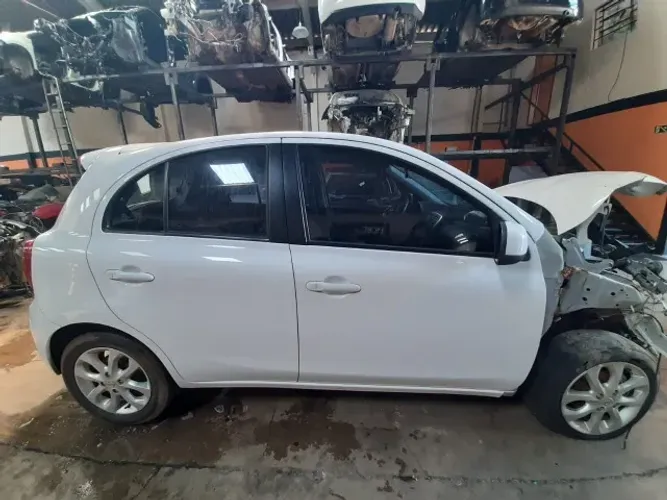 Sucatas Nissan March SV 1.6 2017 - March SL 1.6 2018 Para Retirada de Peças