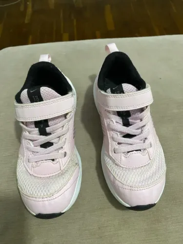 Tênis Nike 28