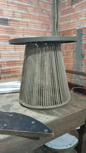 Mesa de centro cone 