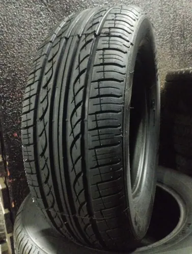 PNEU 235/60/16