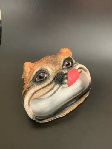 carinha de cachorro pug em resina  