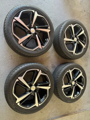 Jogo de Rodas Aro 18