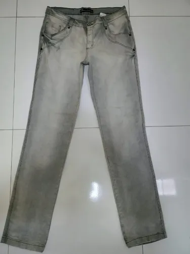 Calça Jeans Cinza