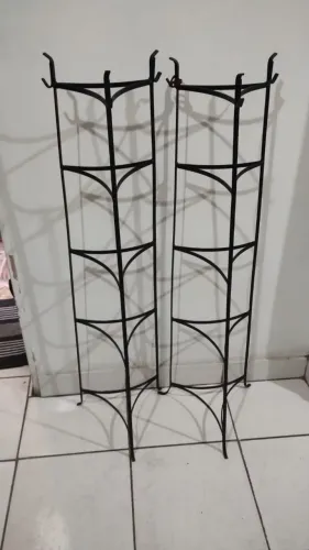 Treliças de ferro para plantas