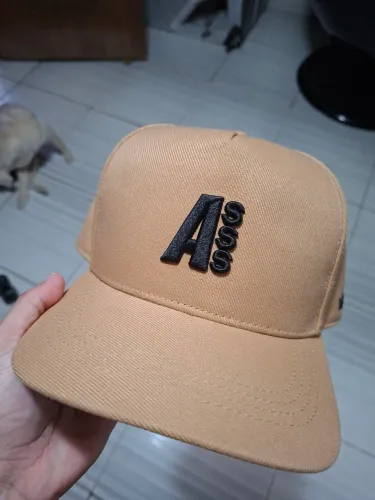 Boné aposss