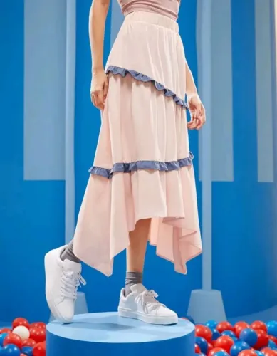 Saia feminina Midi rosa claro 