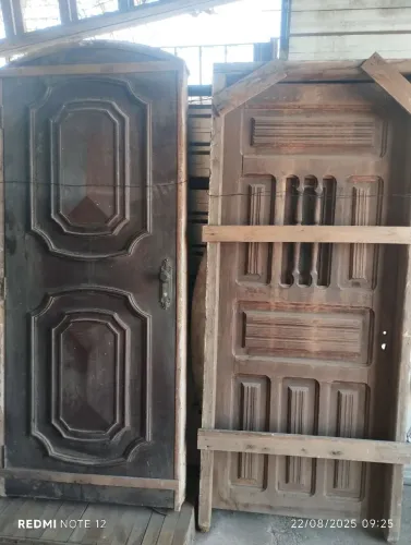 Material demolição portas antigas 