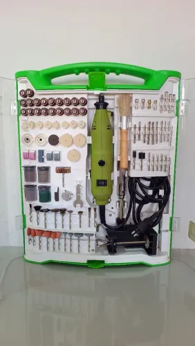 Micro retifica 127v muito nova 245 peças