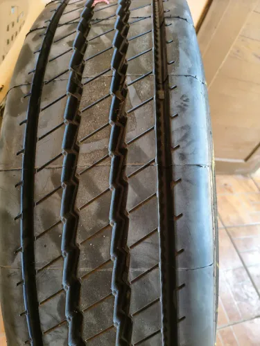 Pneu 275/80R22,5