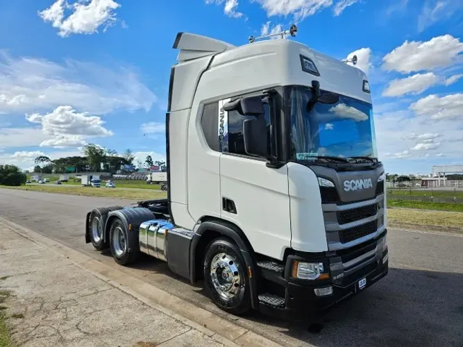 Scania R450 6x2 Ano 20 Euro 5 Farol no teto e grade ar condicionado Buzina marítima TOP