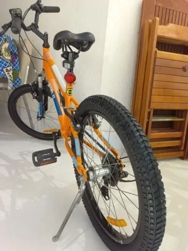 Caloi Snap Suspensão aro 20 7 velocidades 