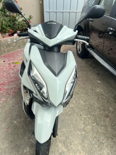 Honda Elite 125 2019 - Excelente estado, econômica e pronta para uso
