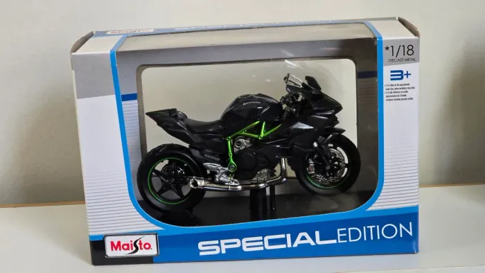 Miniatura Kawasaki Ninja H2 - Maisto 1/18