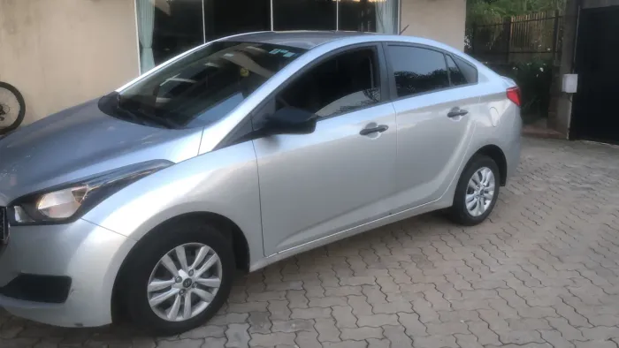 Hyundai HB20S Unique 1.0 Flex 12V Mec. 2019