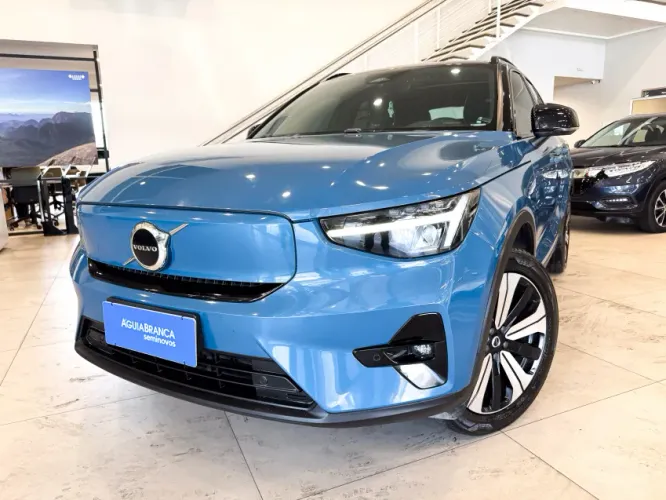 Volvo XC40 Recharge Plus (elétrico) 2023