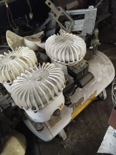 Compressor odontológico 3 motores