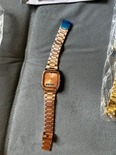 Relógio SKMEI feminino novos